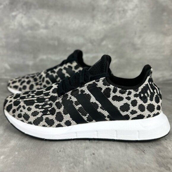 Adidas Leopard Sneaker Size 8 - Picture 9 of 12